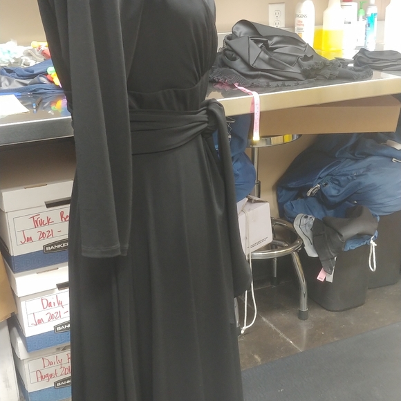 Dress - Picture 4 of 8